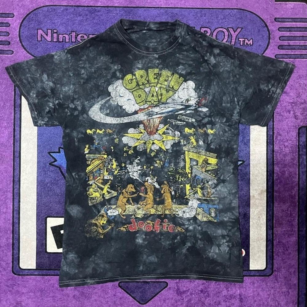 Vintage 90's hippie tie-dye Green Day Dookie band black  t-shirt